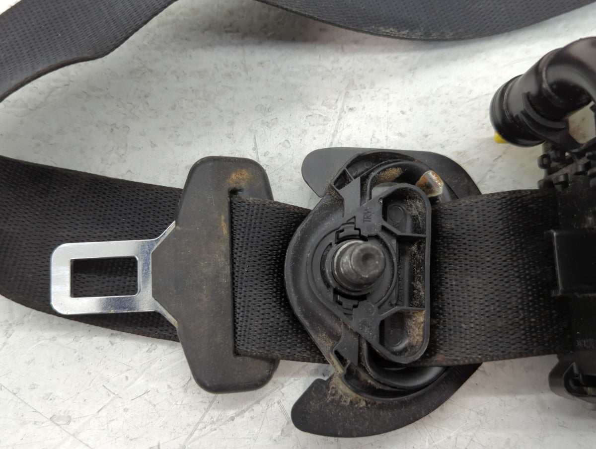 2013-2019 Mercedes-benz B250 Driver Left Seat Belt Front Retractor - Oemusedautoparts1.com
