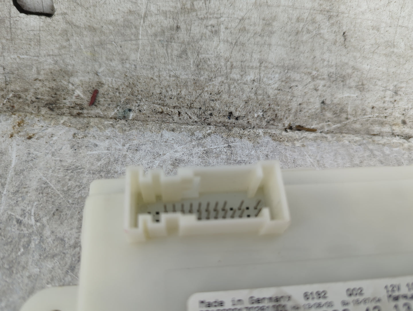 Mercedes-benz C-class Locking Control Module - Oemusedautoparts1.com