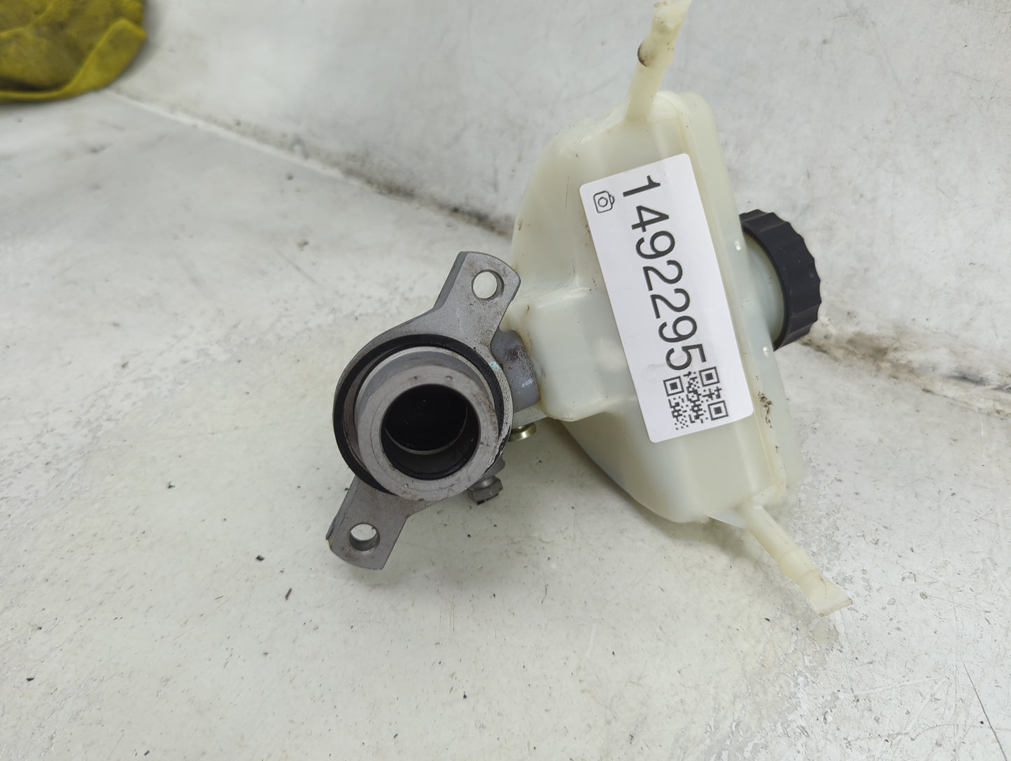 Mercedes-benz C-class Brake Master Cylinder - Oemusedautoparts1.com