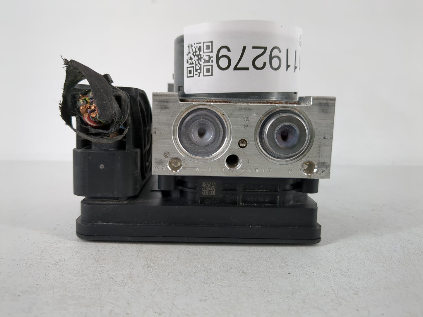 2016 Mercedes-Benz C300 ABS Pump Control Module Replacement P/N:Q01 A253 431 00 00 Fits OEM Used Auto Parts - Oemusedautopar