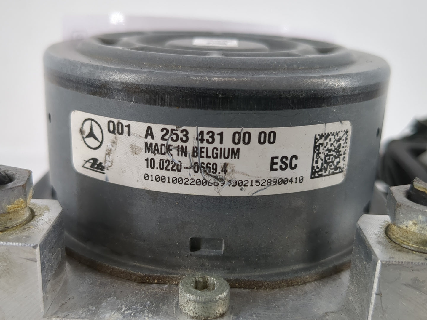 2016 Mercedes-Benz C300 ABS Pump Control Module Replacement P/N:Q01 A253 431 00 00 Fits OEM Used Auto Parts - Oemusedautopar