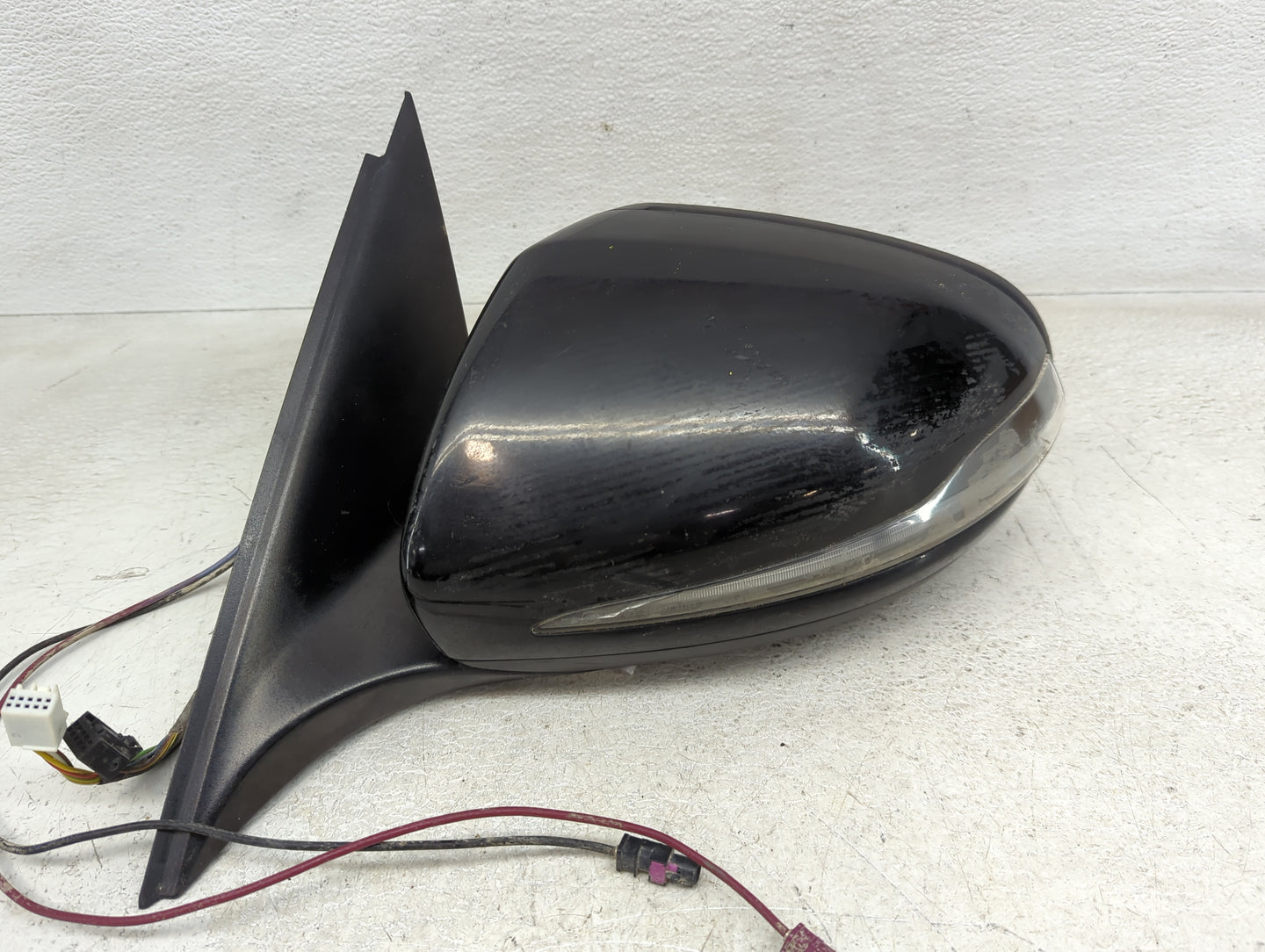 2015-2016 Mercedes-Benz C300 Driver Side View Mirror - Left Door Mirror OEM Used - Oemusedautoparts1.com