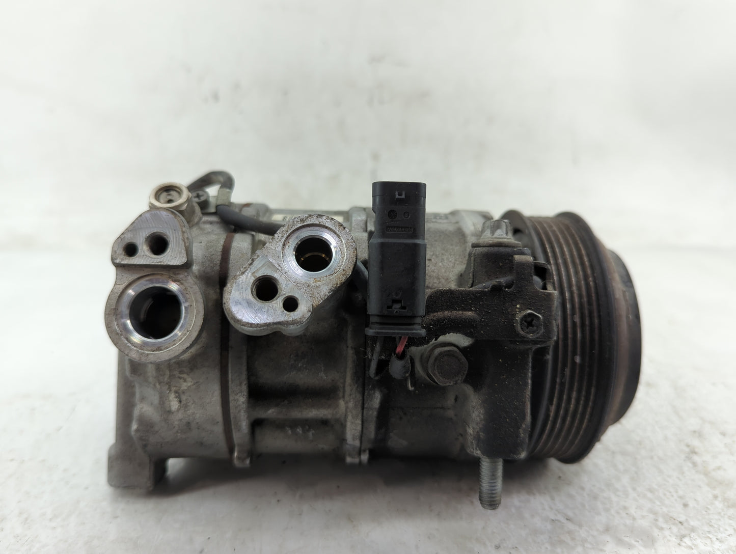 2015-2017 Mercedes-benz C300 Air Conditioning A/c Ac Compressor Oem - Oemusedautoparts1.com