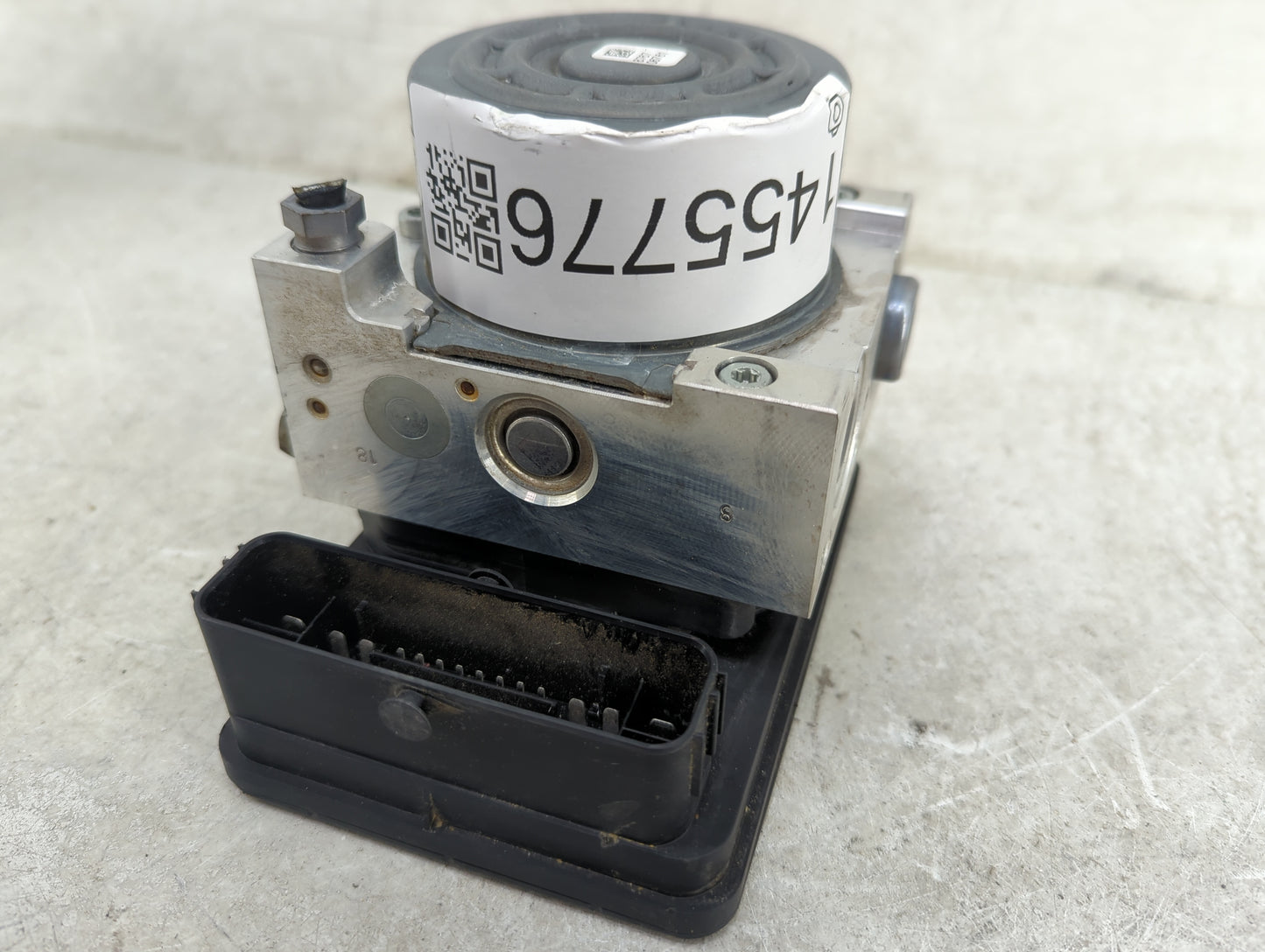 2016 Mercedes-Benz C300 ABS Pump Control Module Replacement P/N:A2534312800 10.0220-0781.4 Fits OEM Used Auto Parts - Oemuse
