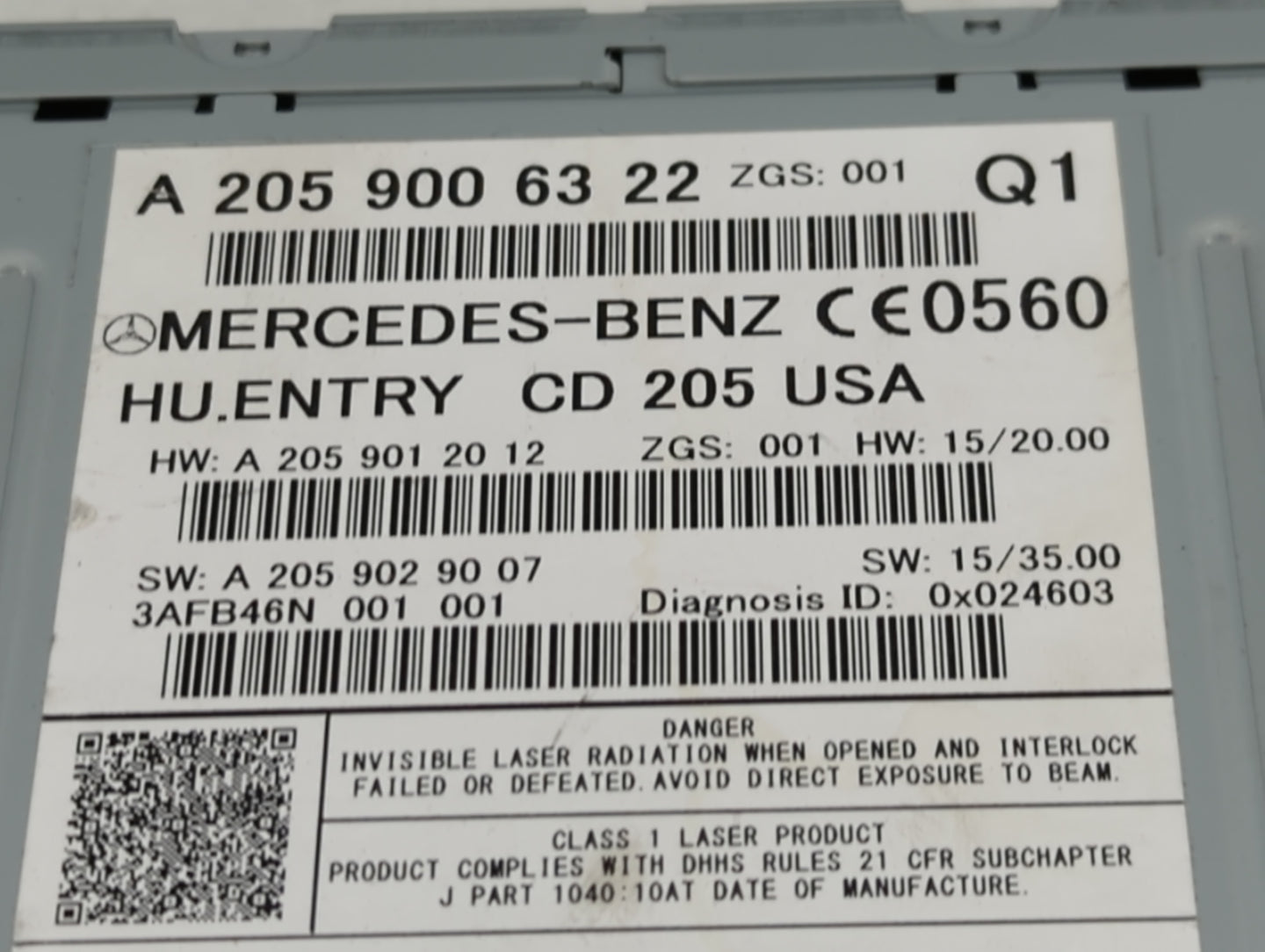 2016 Mercedes-Benz C300 Radio AM FM Cd Player Receiver Replacement P/N:A 205 900 63 22 Fits OEM Used Auto Parts - Oemusedaut