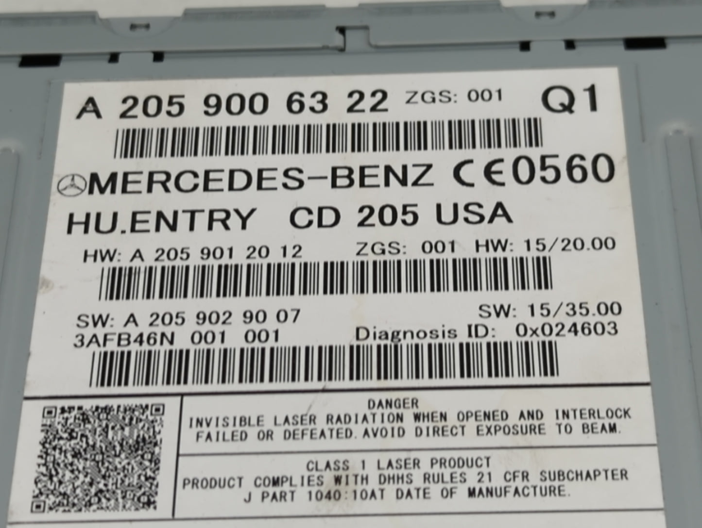 2016 Mercedes-Benz C300 Radio AM FM Cd Player Receiver Replacement P/N:A 205 900 63 22 Fits OEM Used Auto Parts - Oemusedaut