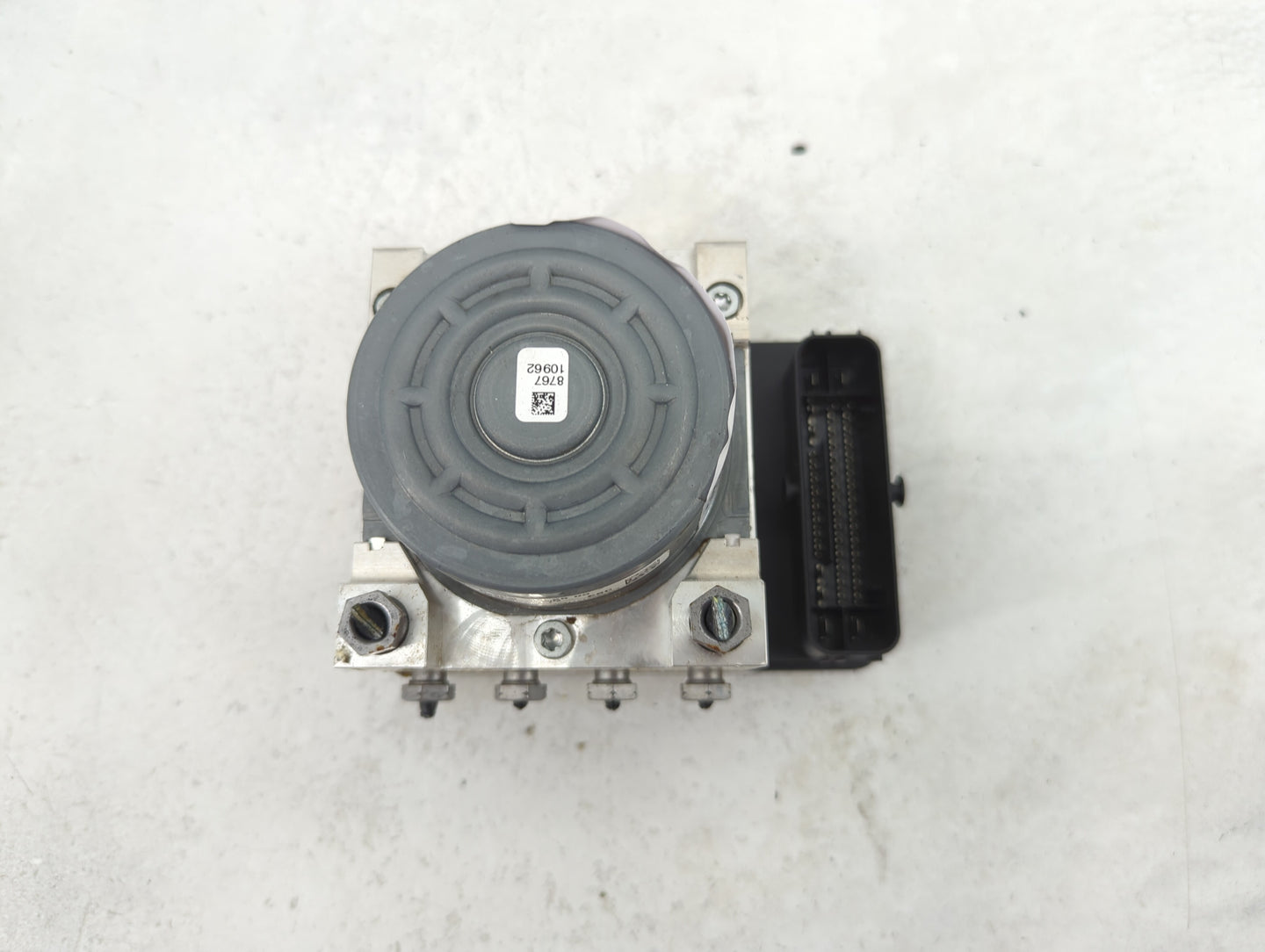 2016 Mercedes-Benz C300 ABS Pump Control Module Replacement P/N:A 253 431 28 00 A 253 431 00 Fits OEM Used Auto Parts - Oemu