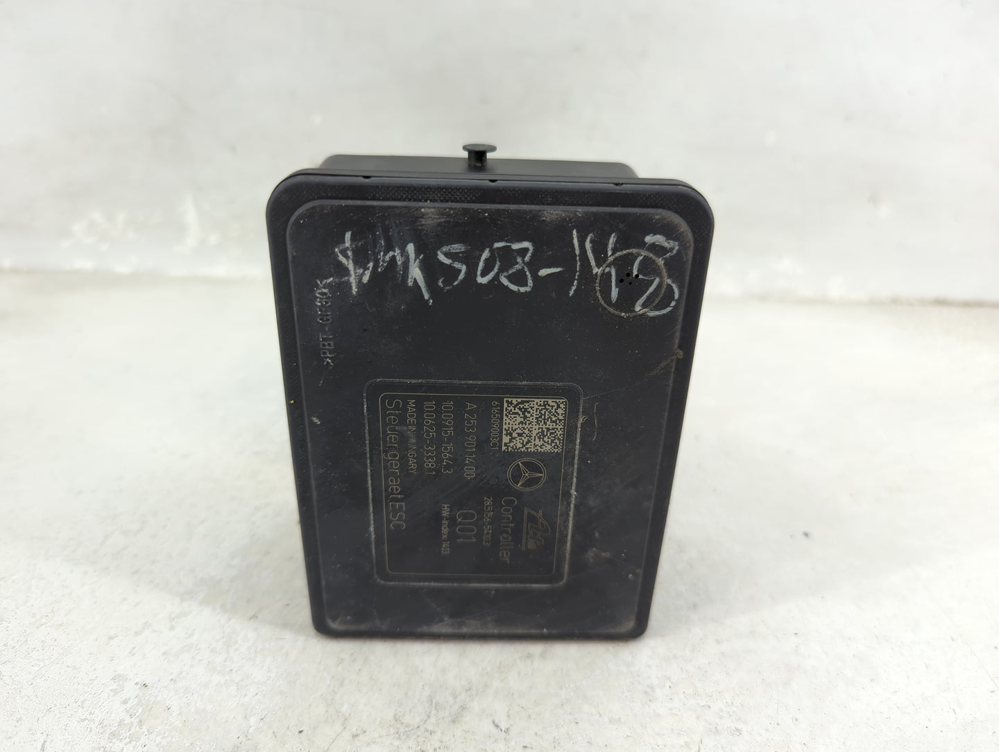2016 Mercedes-Benz C300 ABS Pump Control Module Replacement P/N:A 253 431 28 00 A 253 431 00 Fits OEM Used Auto Parts - Oemu