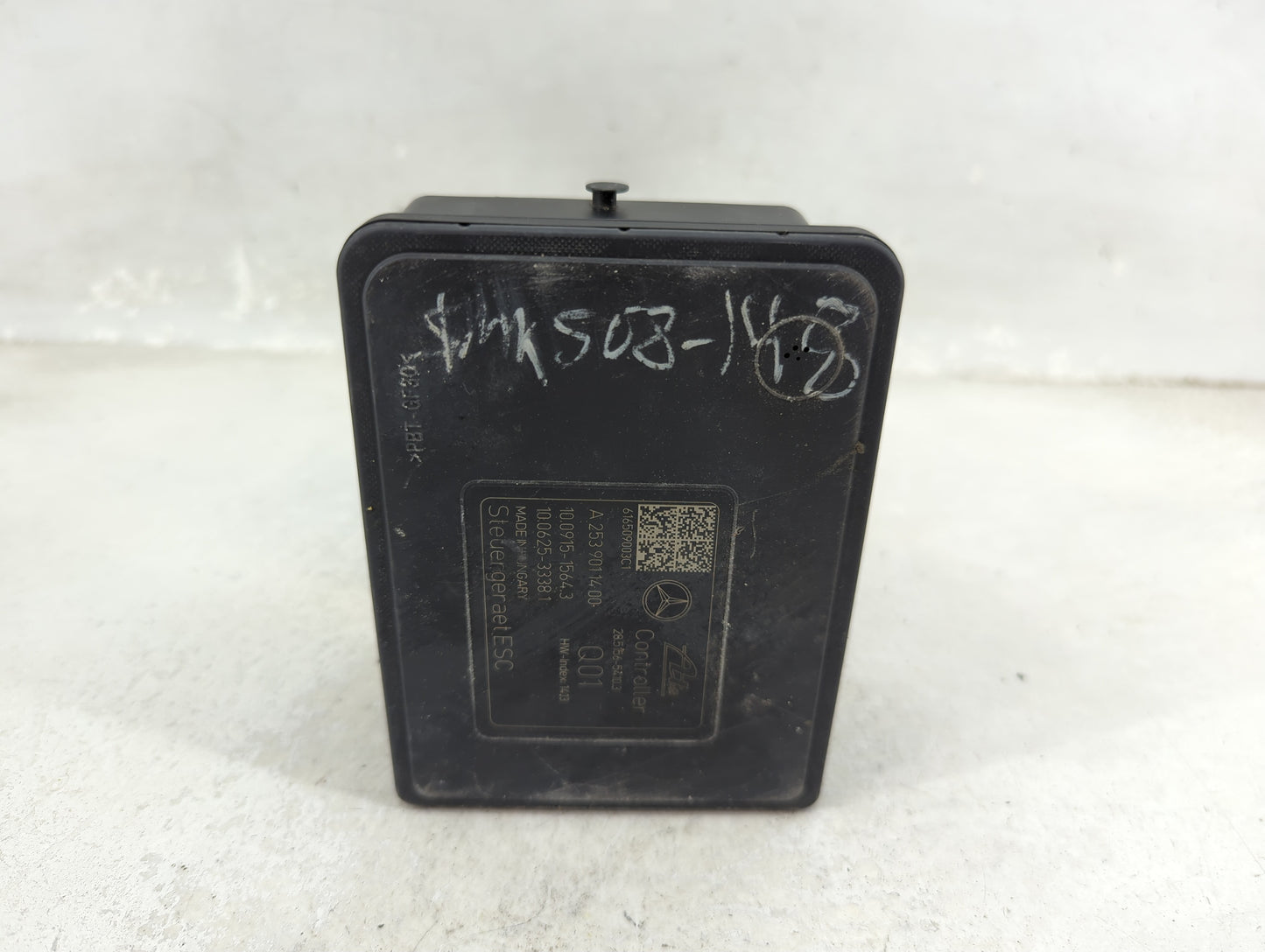 2016 Mercedes-Benz C300 ABS Pump Control Module Replacement P/N:A 253 431 28 00 A 253 431 00 Fits OEM Used Auto Parts - Oemu
