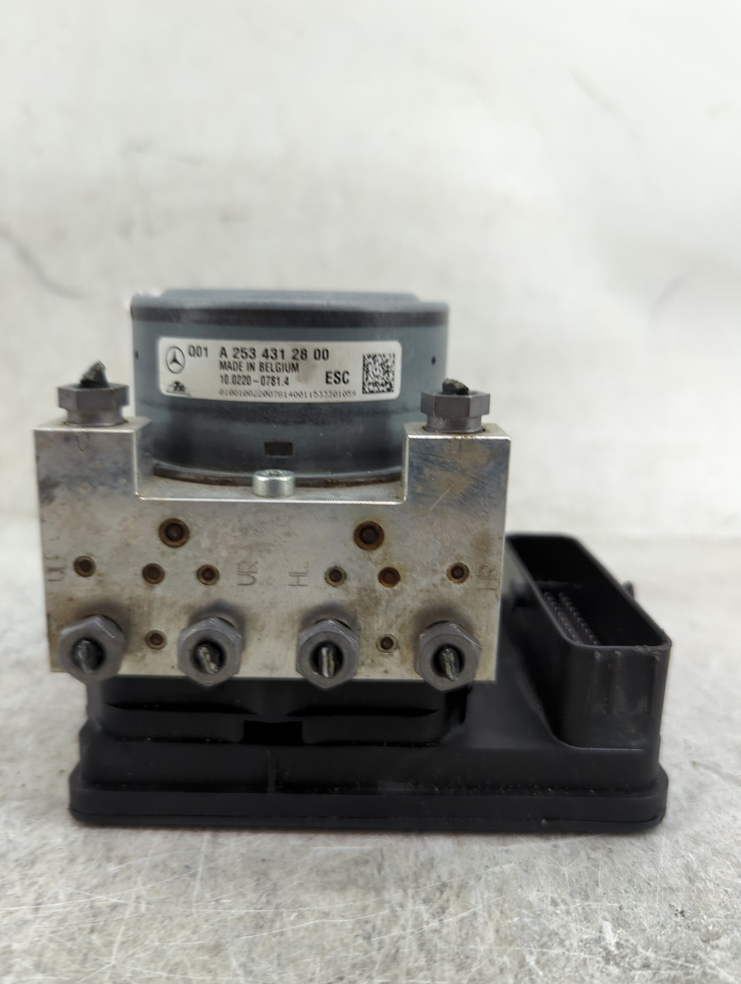 2016 Mercedes-Benz C300 ABS Pump Control Module Replacement P/N:A2534312800 A2539011400, 10.0220-0781.4, 10.0915-1564.3 Fits
