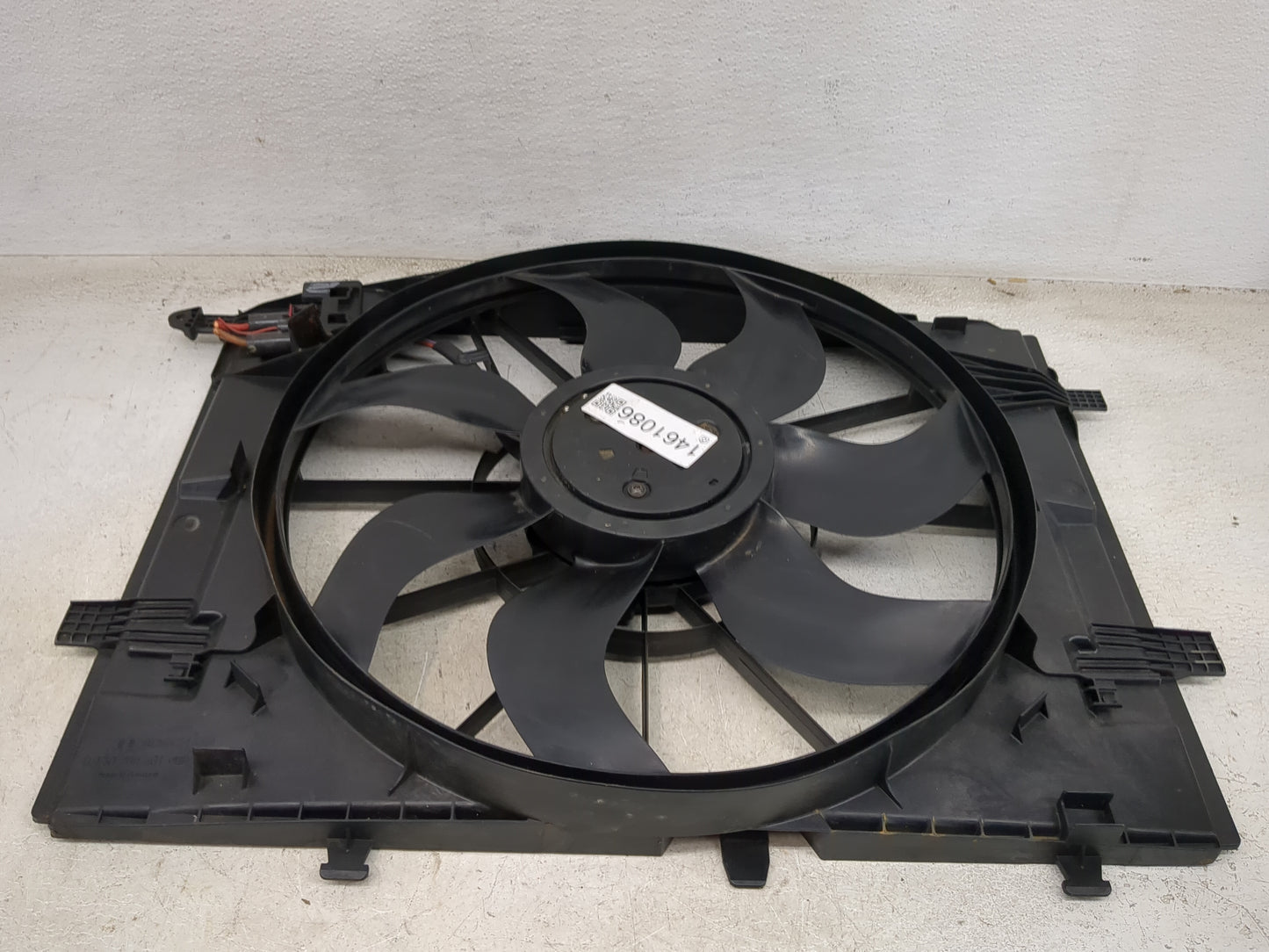 2015 Mercedes-benz C300 Electric Radiator Cooling Fan Motor Assembly - Oemusedautoparts1.com