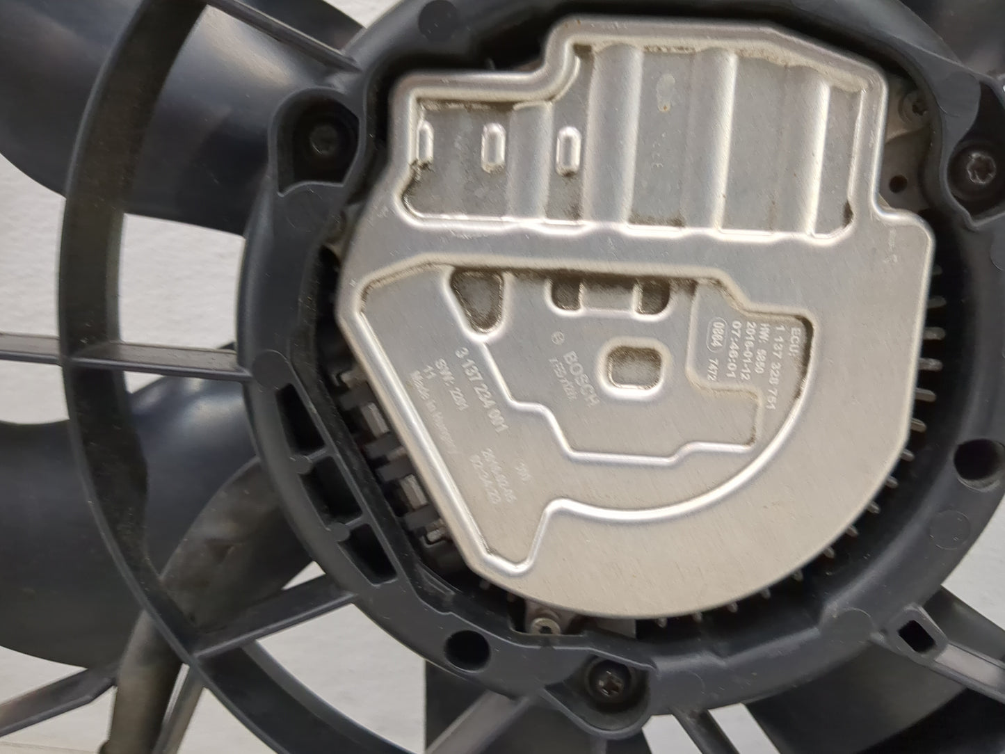 2015 Mercedes-benz C300 Electric Radiator Cooling Fan Motor Assembly - Oemusedautoparts1.com