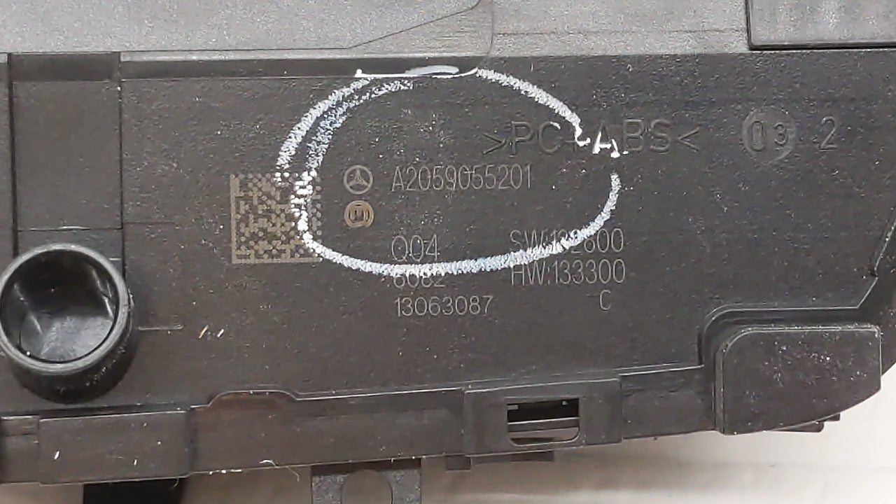 2016-2018 Mercedes-benz C300 Radio Control Panel - Oemusedautoparts1.com