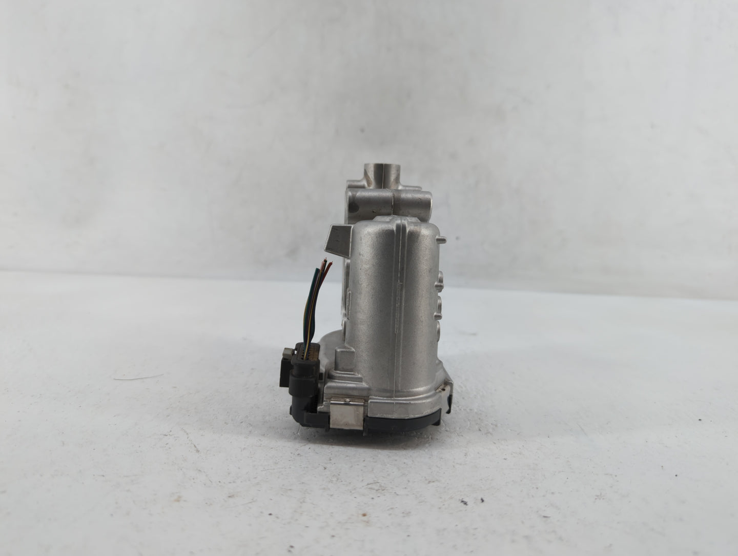 2015-2018 Mercedes-Benz C300 Throttle Body P/N:A 270 141 00 25 2701410025 Fits Fits 2013 2014 2015 2016 2017 2018 2019 2020 