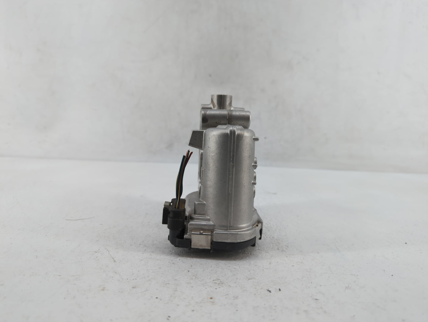 2015-2018 Mercedes-Benz C300 Throttle Body P/N:A 270 141 00 25 2701410025 Fits Fits 2013 2014 2015 2016 2017 2018 2019 2020 