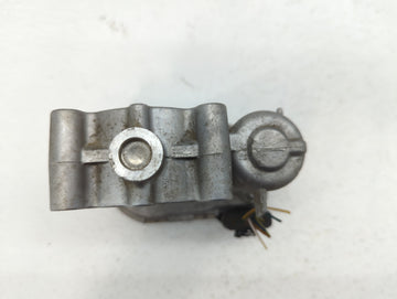 2015-2018 Mercedes-Benz C300 Throttle Body P/N:A 270 141 00 25 2701410025 Fits Fits 2013 2014 2015 2016 2017 2018 2019 2020 2021 OEM Used Auto Parts