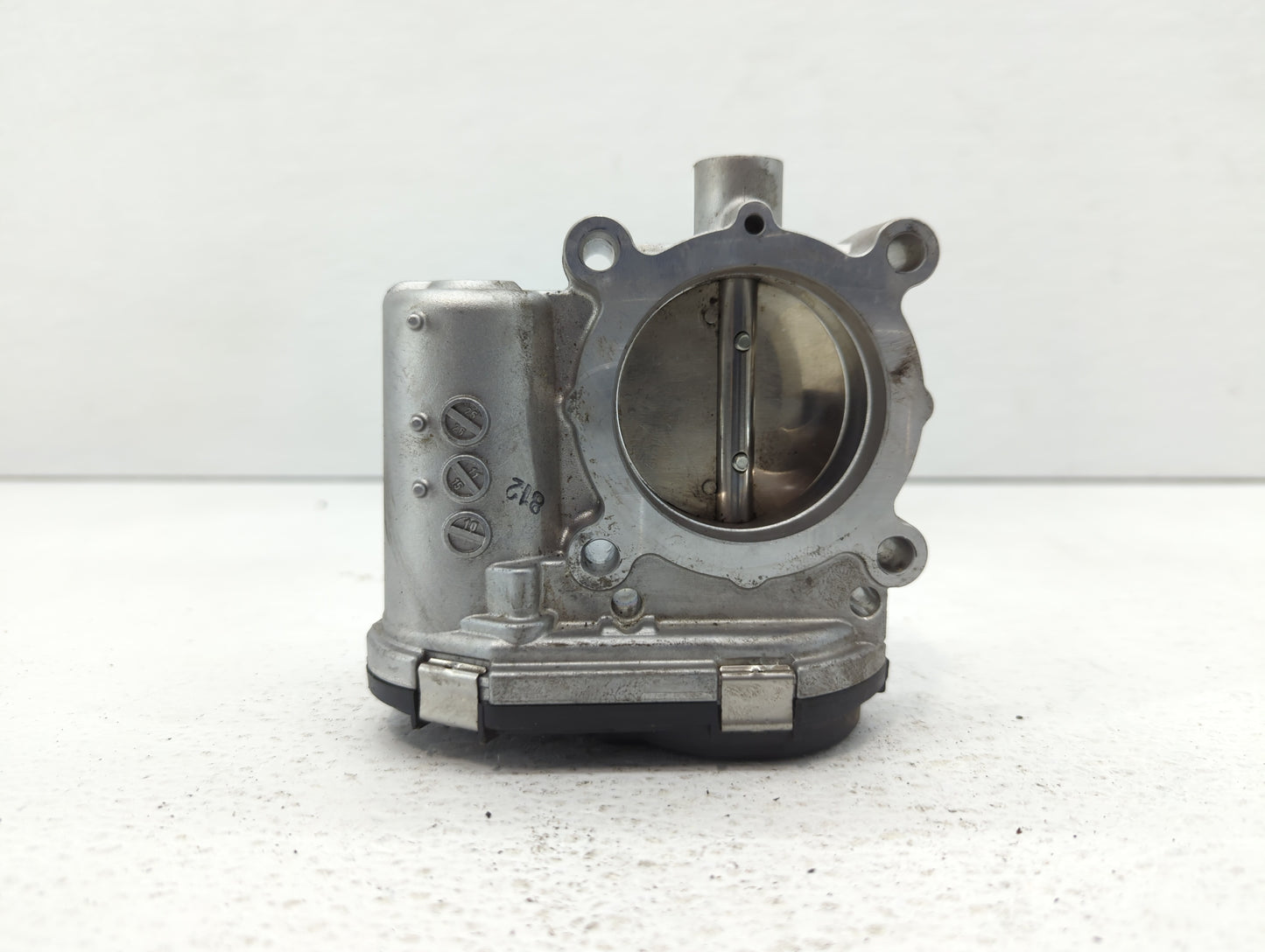2015-2018 Mercedes-Benz C300 Throttle Body P/N:A 270 141 00 25 2701410025 Fits Fits 2013 2014 2015 2016 2017 2018 2019 2020 
