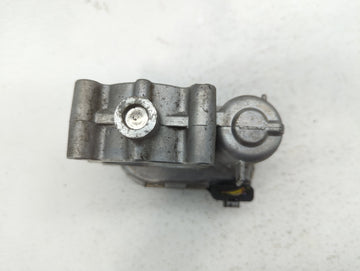 2015-2018 Mercedes-Benz C300 Throttle Body P/N:A 270 141 00 25 2701410025 Fits Fits 2013 2014 2015 2016 2017 2018 2019 2020 2021 OEM Used Auto Parts