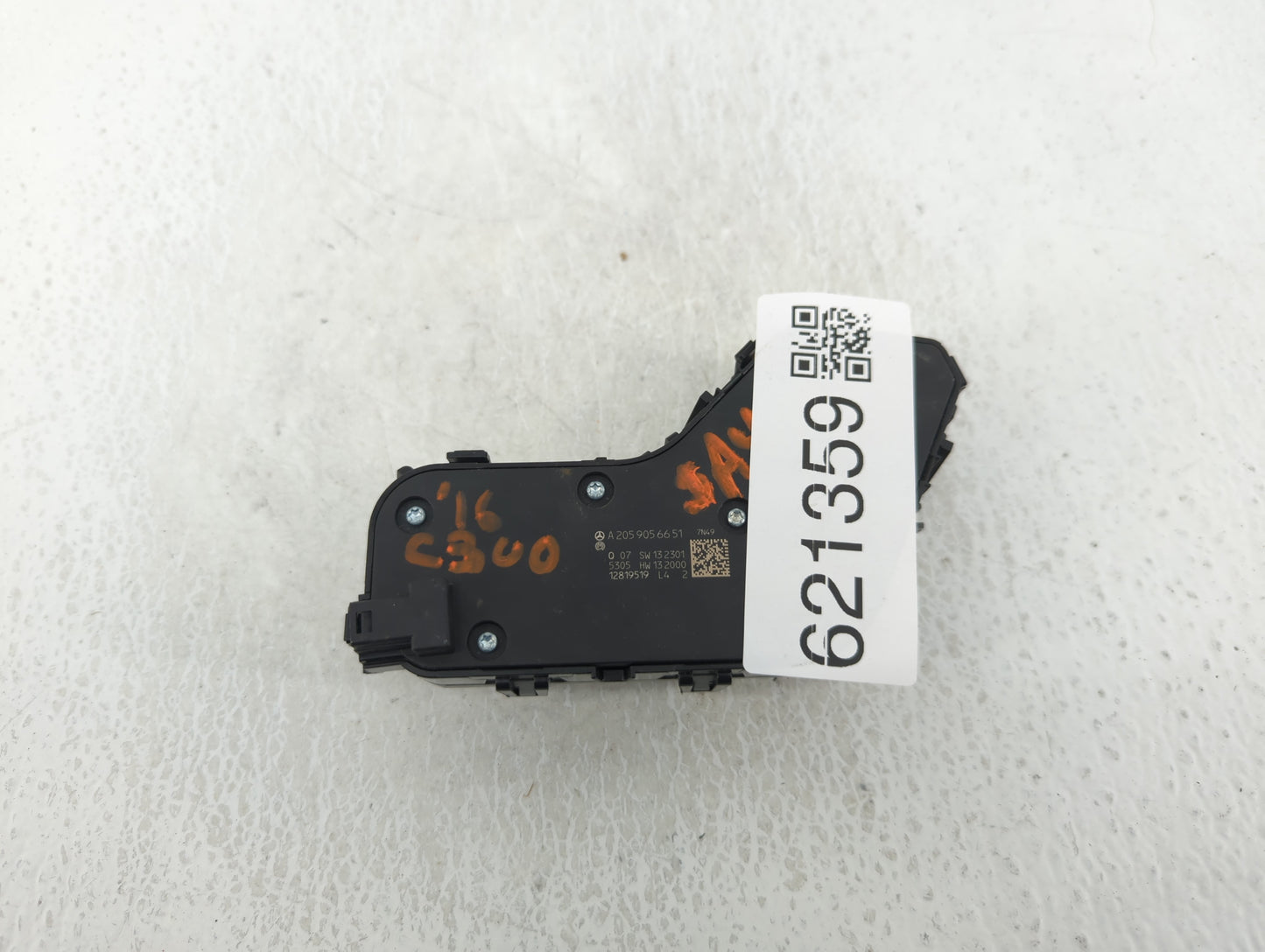 2015-2021 Mercedes-Benz C300 Master Power Window Switch Replacement Driver Side Left P/N:A 222 905 68 00 9051 Fits OEM Used 