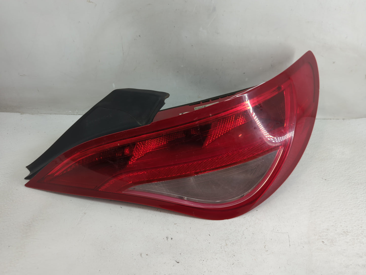 2014-2019 Mercedes-Benz Cla250 Tail Light Assembly Passenger Right OEM P/N:A1179060201 Fits Fits 2014 2015 2016 2017 2018 20