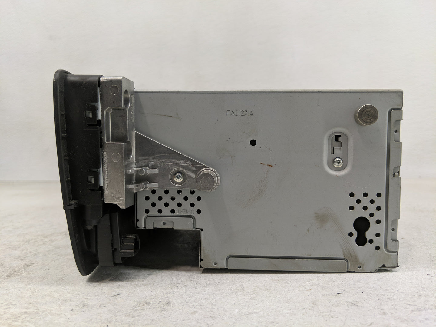 2016 Mercedes-Benz Cla250 Radio AM FM Cd Player Receiver Replacement P/N:NTG5*1 US Fits OEM Used Auto Parts - Oemusedautopar