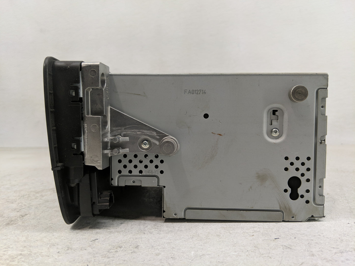 2016 Mercedes-Benz Cla250 Radio AM FM Cd Player Receiver Replacement P/N:NTG5*1 US Fits OEM Used Auto Parts - Oemusedautopar