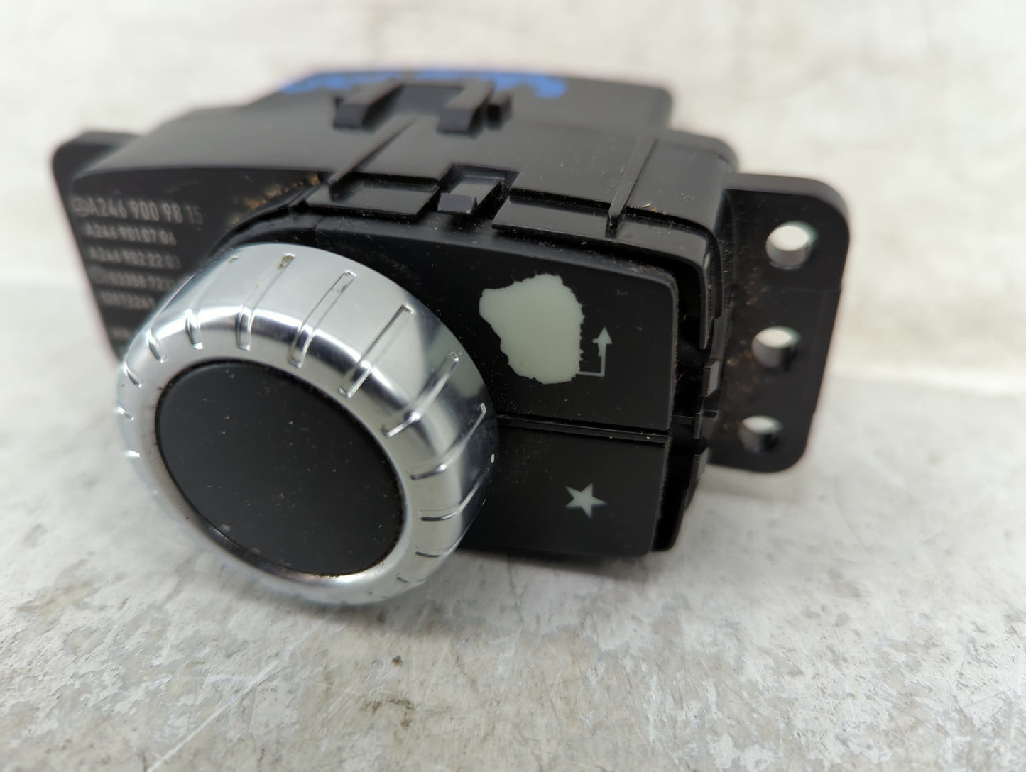 2016-2019 Mercedes-Benz Cla250 Radio AM FM Cd Player Receiver Replacement P/N:A2469009815 Fits Fits 2015 2016 2017 2018 2019