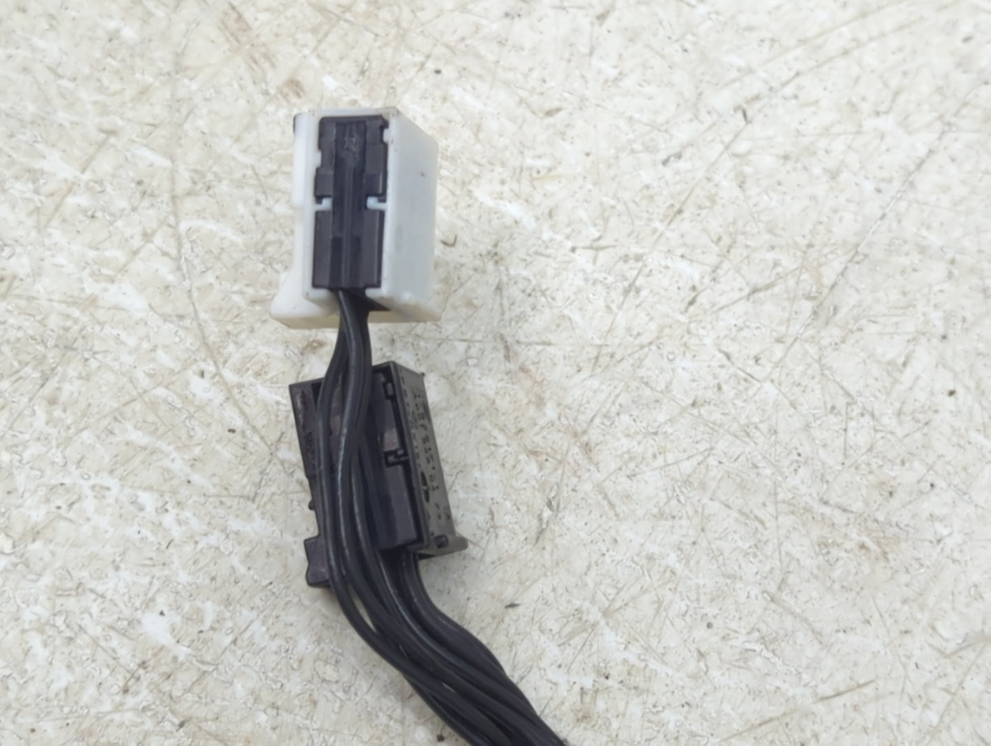 2014-2016 Mercedes-Benz Cla250 Driver Side View Mirror - Left Door Mirror OEM Used - Oemusedautoparts1.com