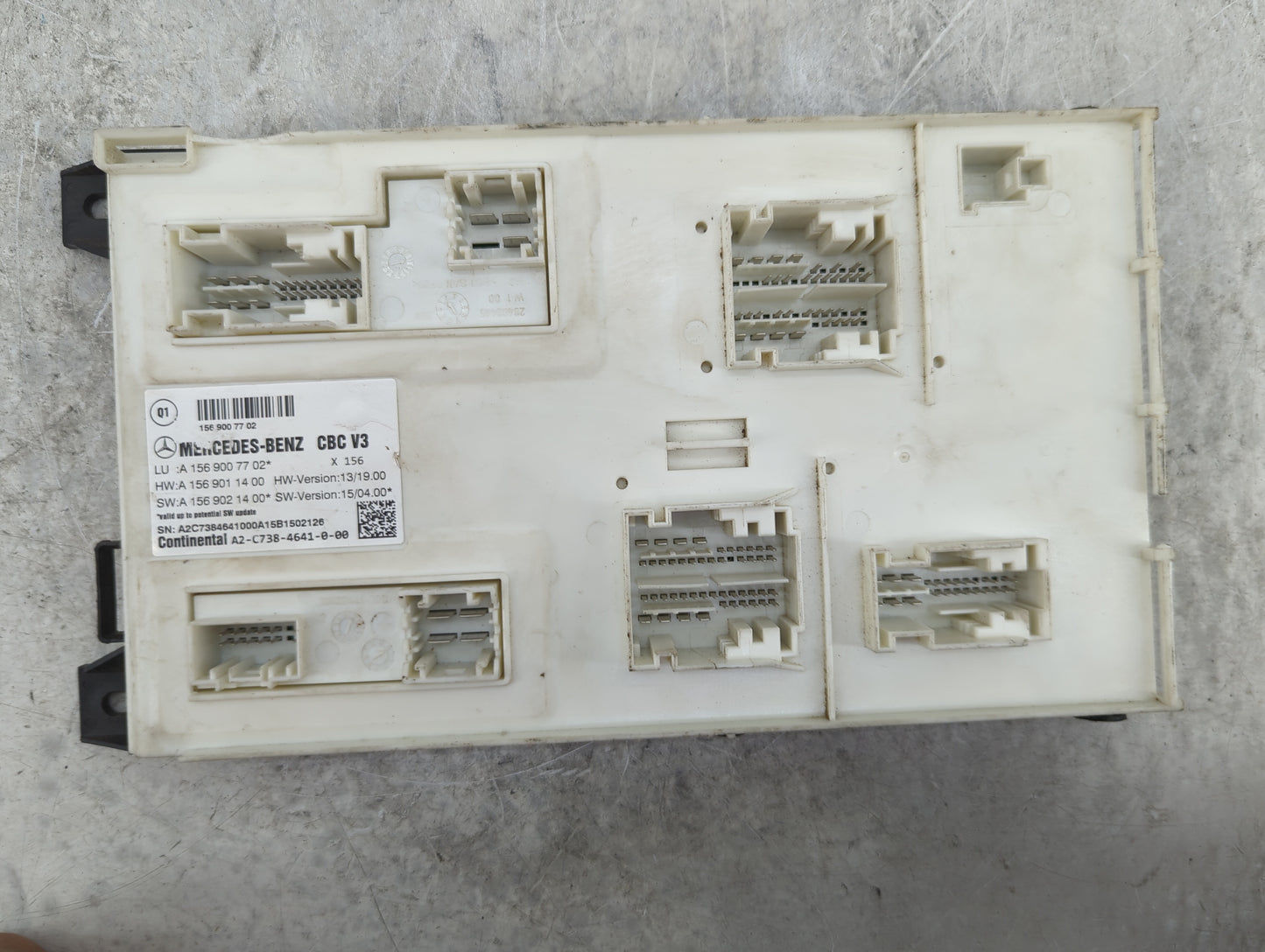2014 Mercedes-benz Cla250 Body Control Module Bcm Inner Cabin Fuse Box - Oemusedautoparts1.com