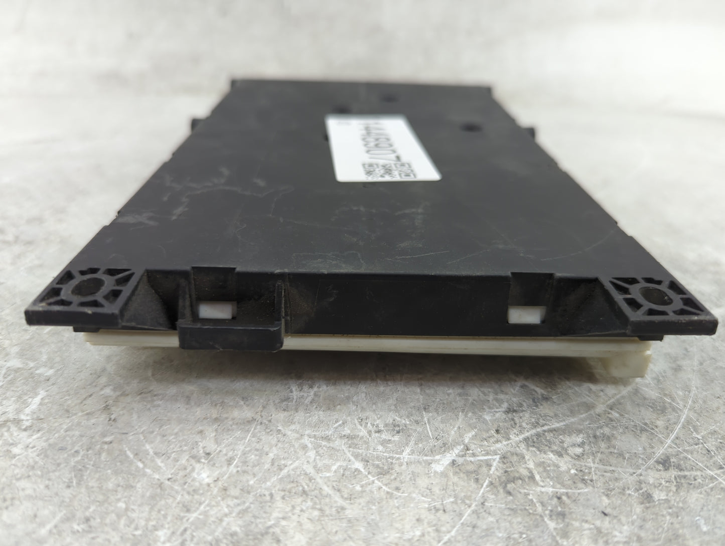 2014 Mercedes-benz Cla250 Body Control Module Bcm Inner Cabin Fuse Box - Oemusedautoparts1.com
