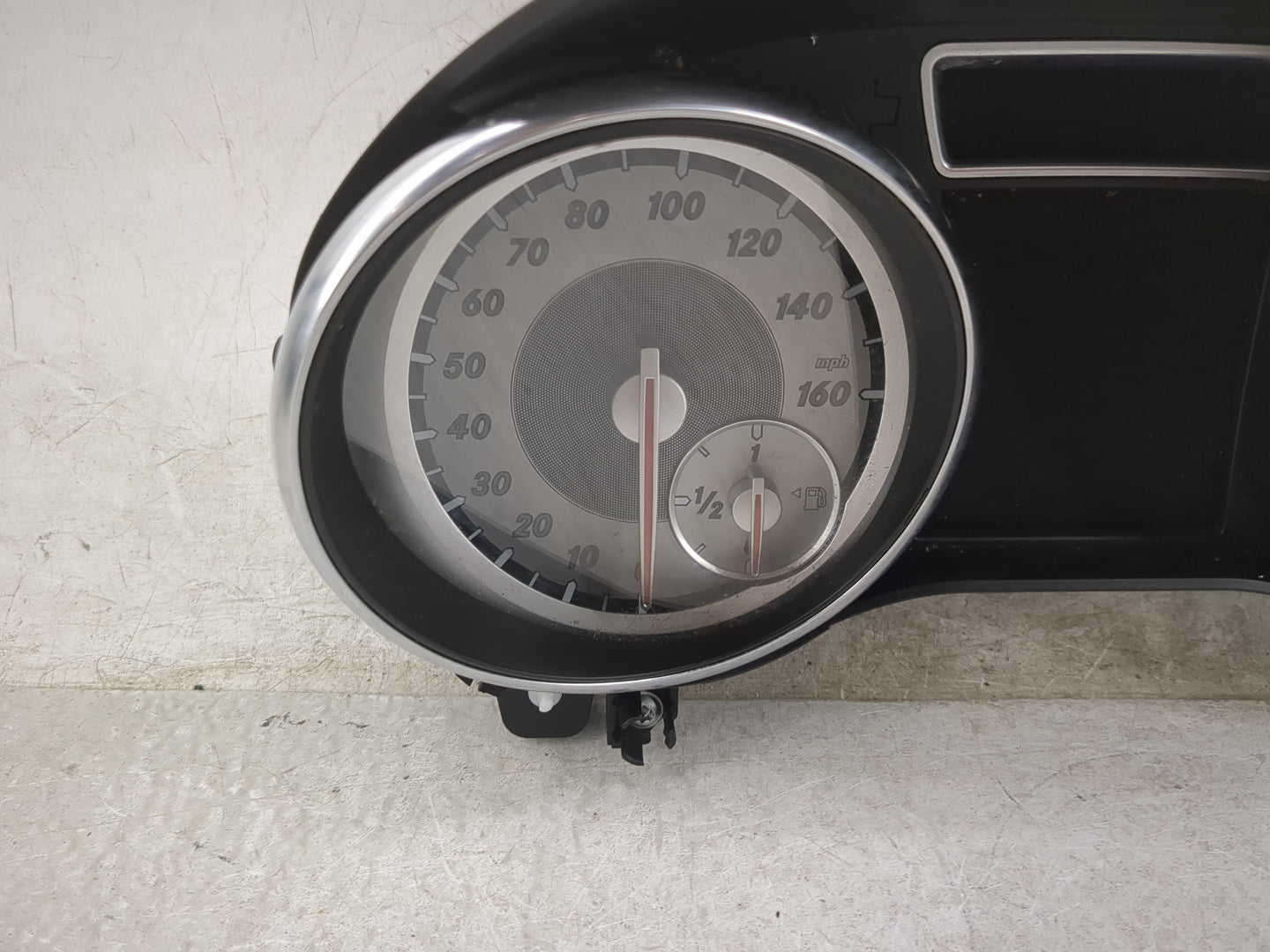2016 Mercedes-Benz Cla250 Instrument Cluster Speedometer Gauges P/N:0 263 697 134 A1179007401 Miles: Fits OEM Used Auto Part