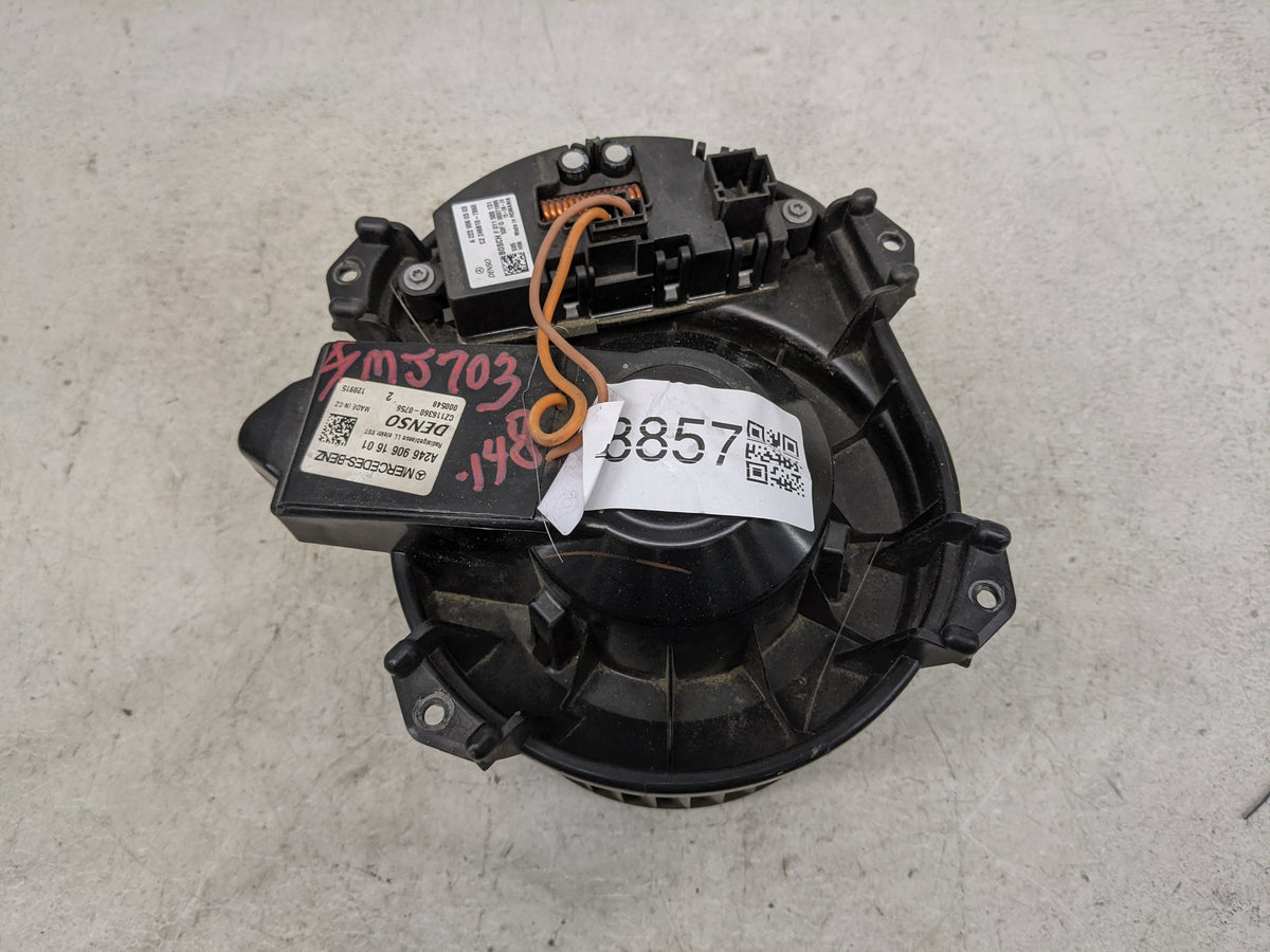 2015-2019 Mercedes-Benz Cla250 Heater AC Blower Motor P/N:A2469061601 CZ116360-0756 Fits Fits 2015 2016 2017 2018 2019 2020 