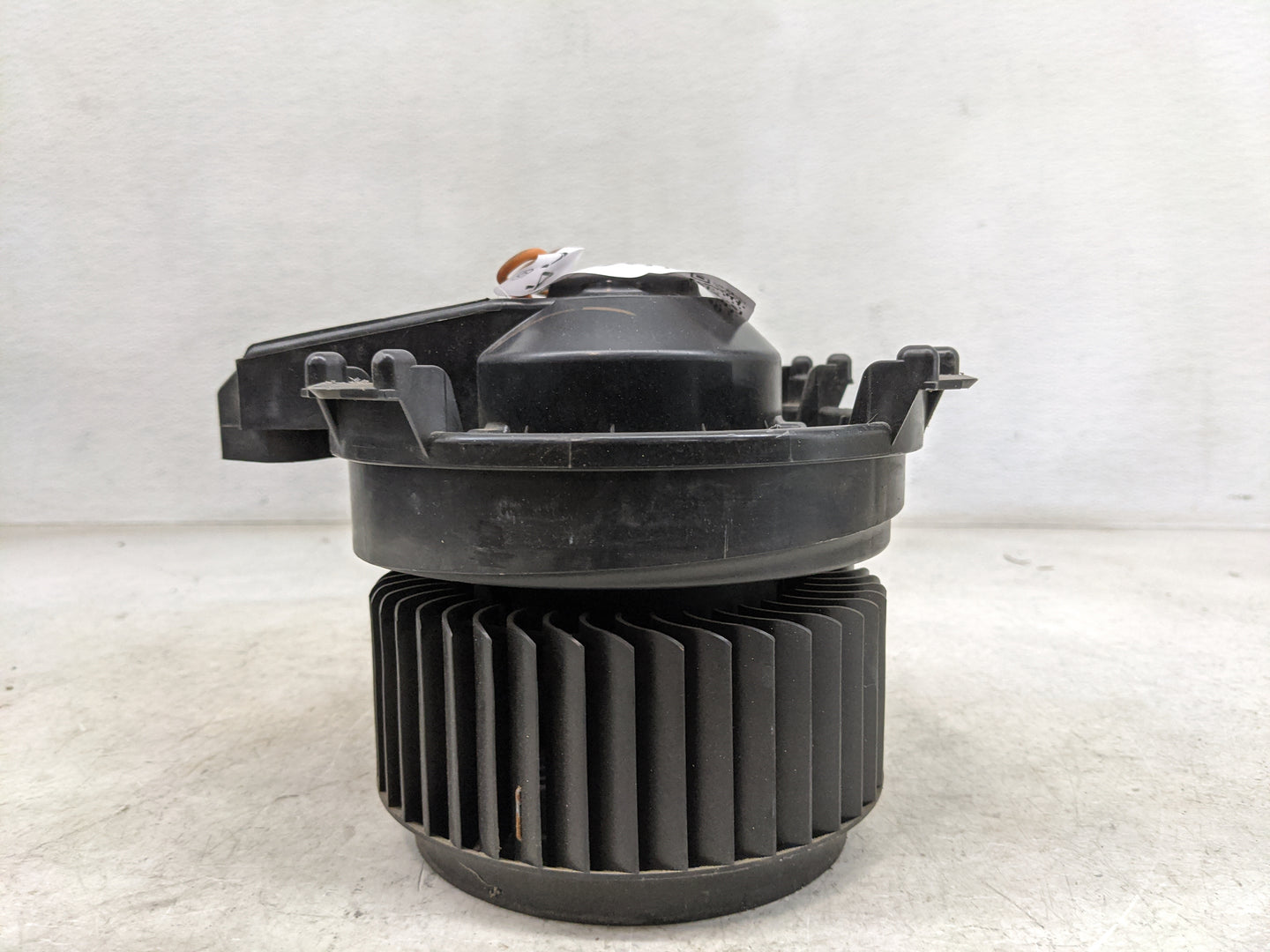 2015-2019 Mercedes-Benz Cla250 Heater AC Blower Motor P/N:A2469061601 CZ116360-0756 Fits Fits 2015 2016 2017 2018 2019 2020 