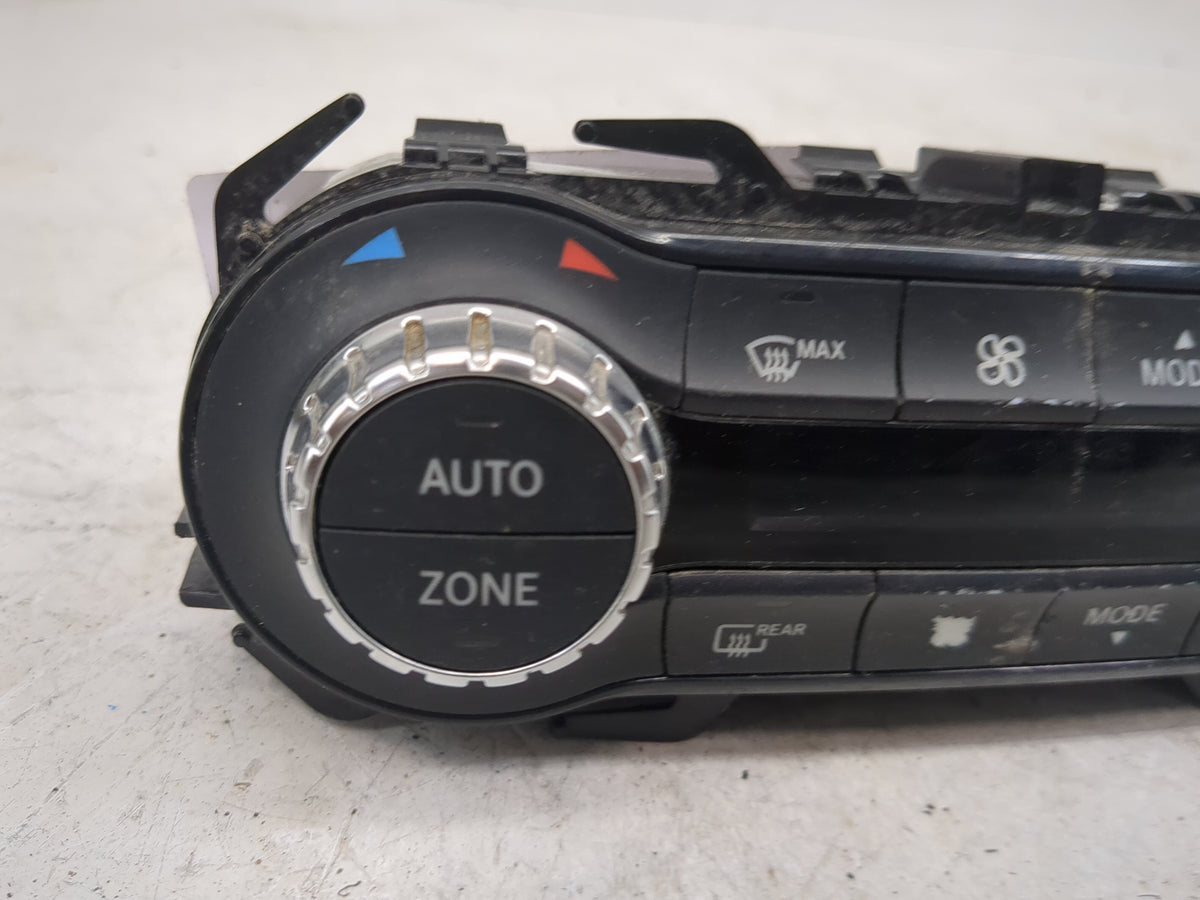 2014-2019 Mercedes-Benz Cla250 Climate Control Module Temperature AC/Heater Replacement P/N:18580407 1858040710 Fits OEM Use