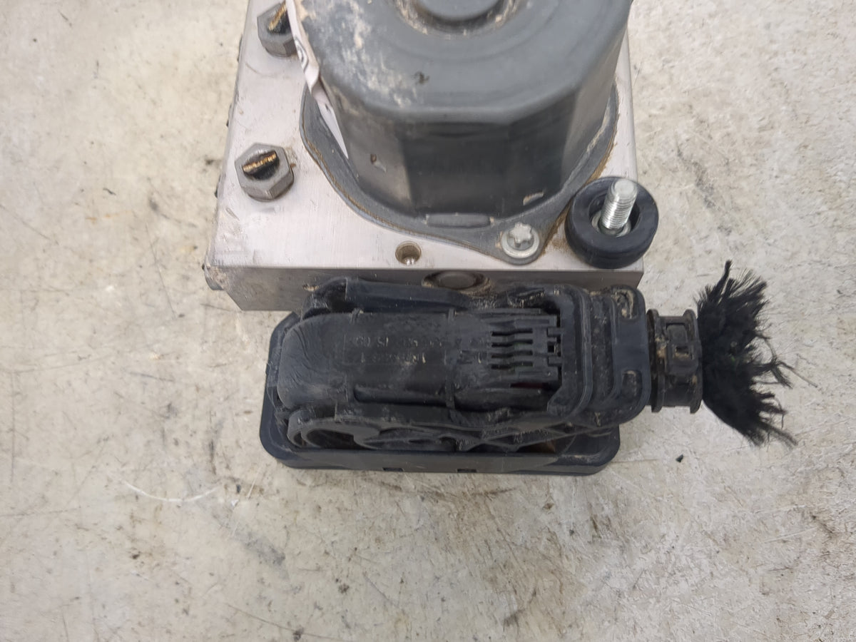 2014-2019 Mercedes-Benz Cla250 Anti-Lock Brake ABS Pump Module Actuator OEM P/N:A0004313700 0265755978 Fits OEM Used Auto Pa