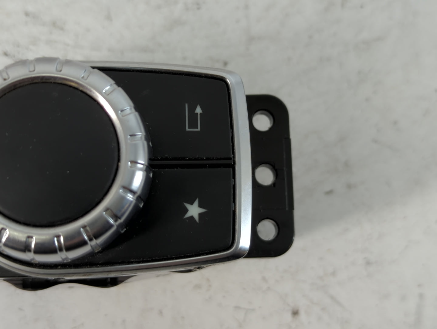 2014-2016 Mercedes-Benz Cla250 Radio AM FM Cd Player Receiver Replacement P/N:A246 902 22 03 A246 900 96 15 Fits OEM Used Au