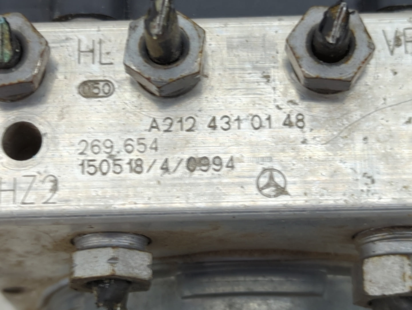 2015-2016 Mercedes-Benz Cls400 ABS Pump Control Module Replacement P/N:A2124310148 0265243370, 0265954 Fits Fits 2015 2016 2