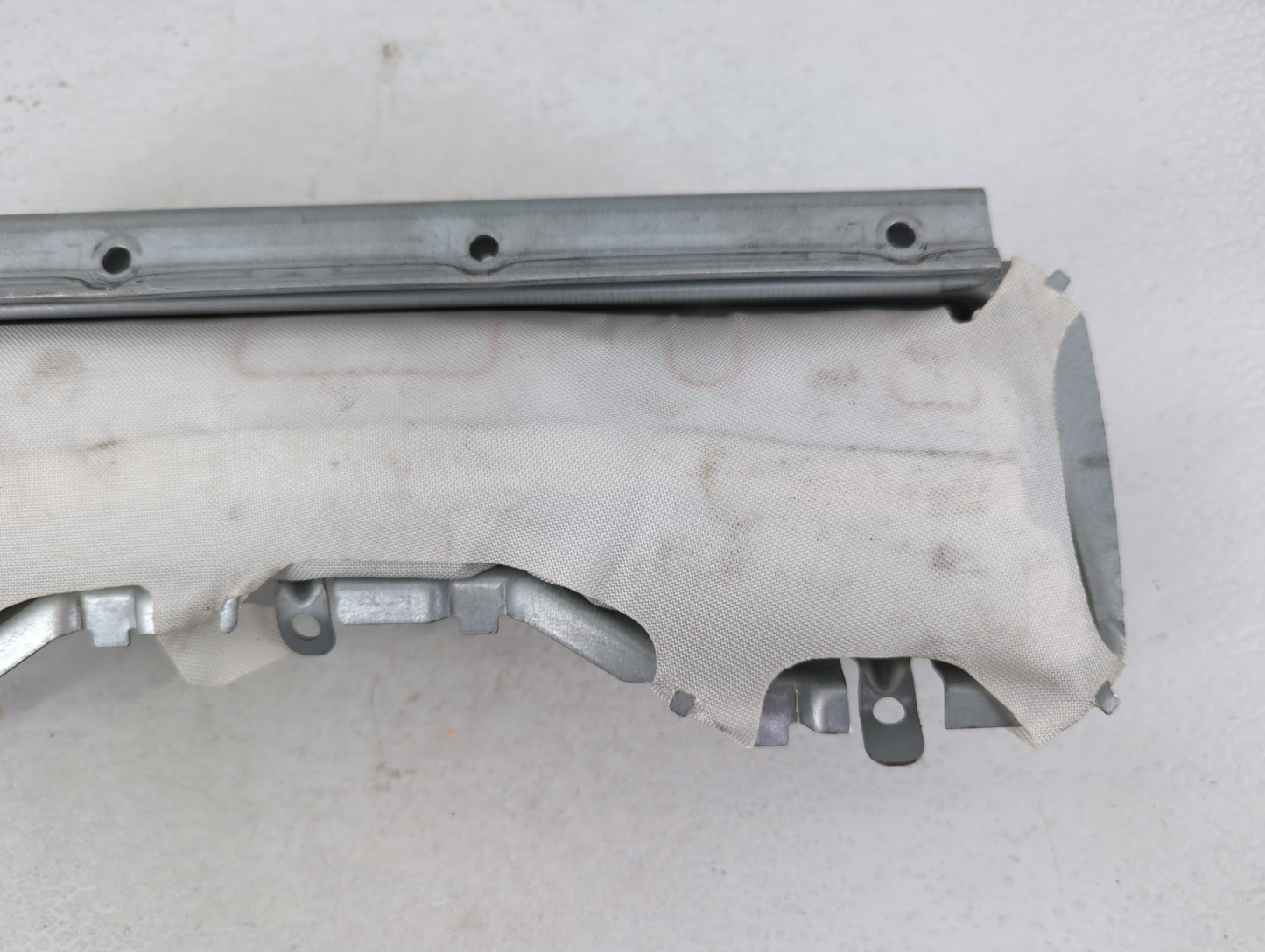 2012-2018 Mercedes-Benz Cls550 Air Bag Driver Left Steering Wheel Mounted P/N:34022974 Fits OEM Used Auto Parts - Oemusedaut