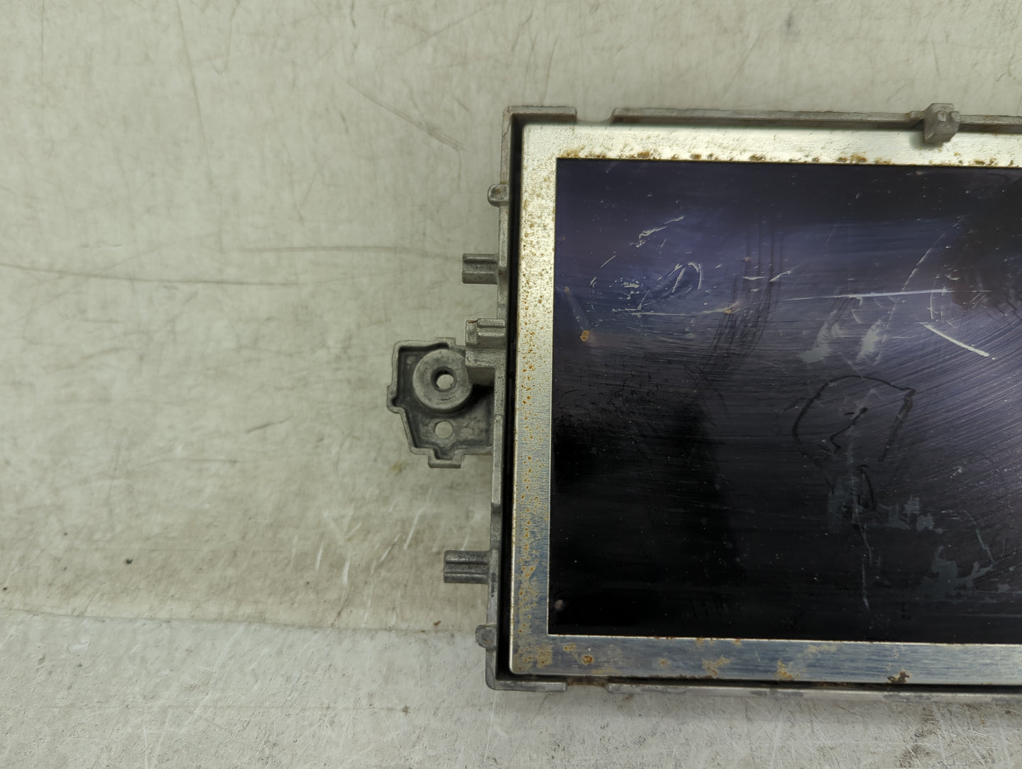 Mercedes-benz E-class Information Display Screen - Oemusedautoparts1.com