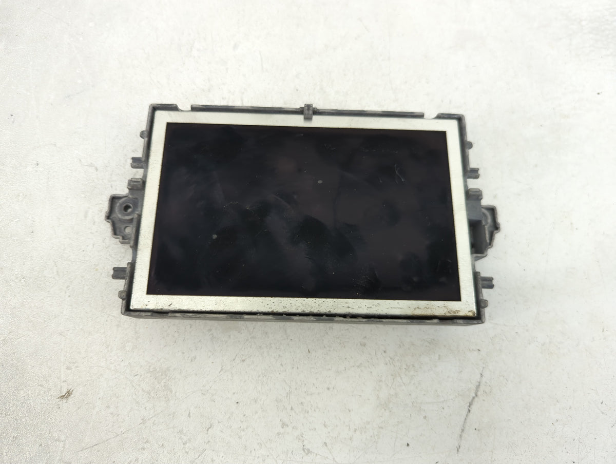 2016-2016 Mercedes-benz E350 Information Radio Display Screen - Oemusedautoparts1.com