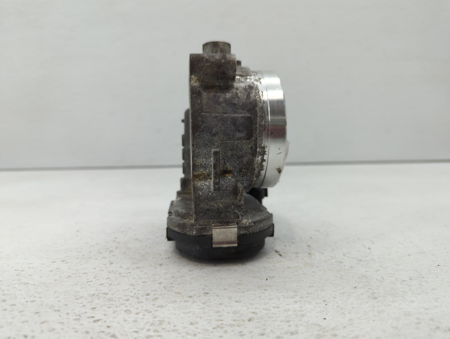 2012-2016 Mercedes-Benz E350 Throttle Body P/N:A 276 141 01 25 2761410125 Fits OEM Used Auto Parts - Oemusedautoparts1.com