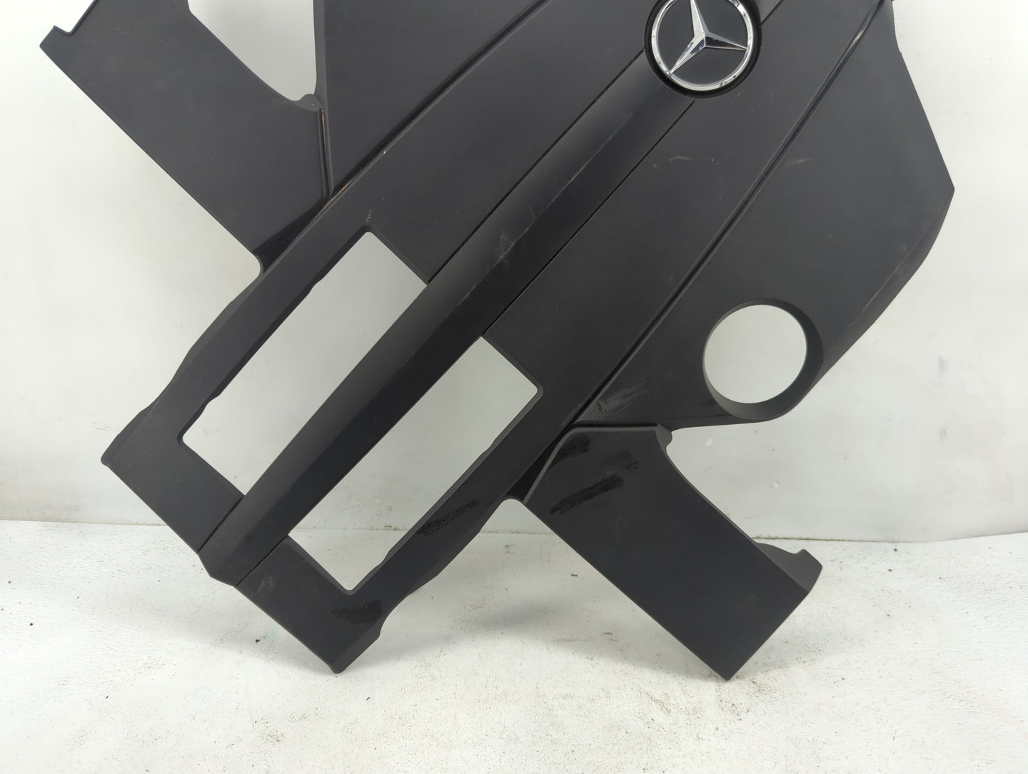 2016 Mercedes-benz E400 Engine Cover - Oemusedautoparts1.com