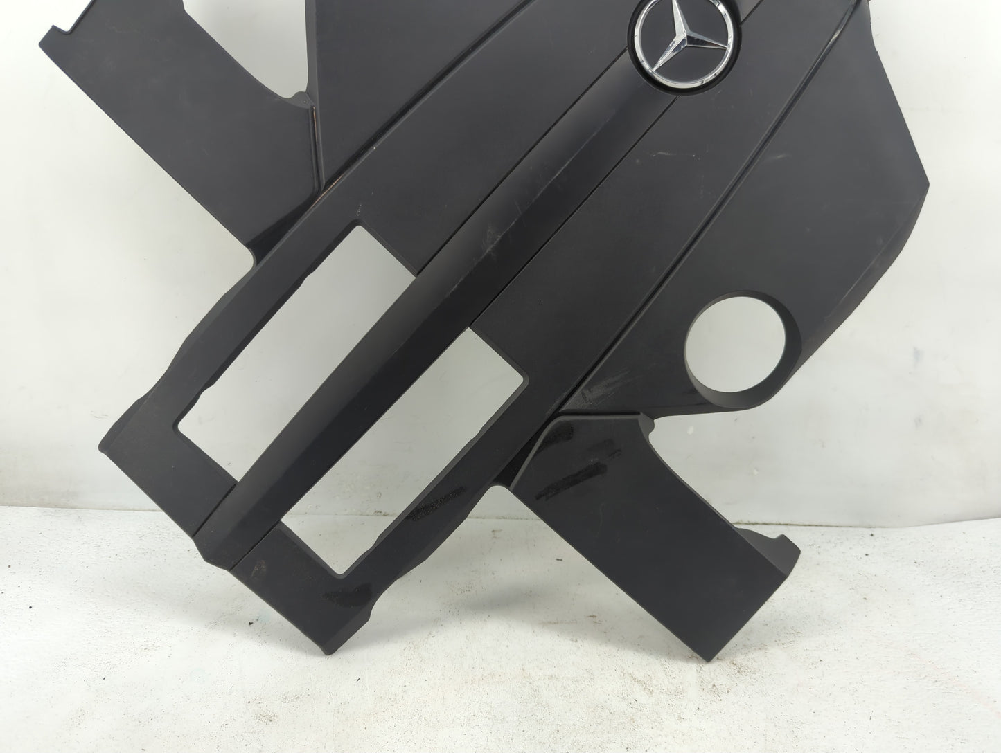 2016 Mercedes-benz E400 Engine Cover - Oemusedautoparts1.com