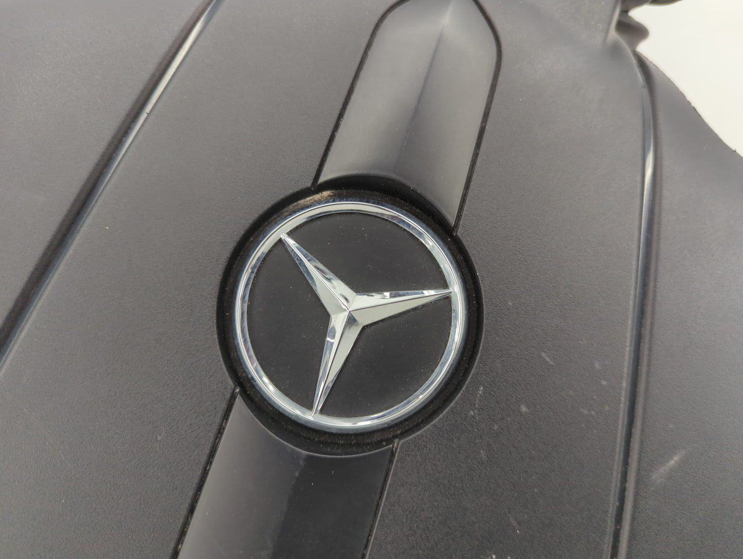 2016 Mercedes-benz E400 Engine Cover - Oemusedautoparts1.com