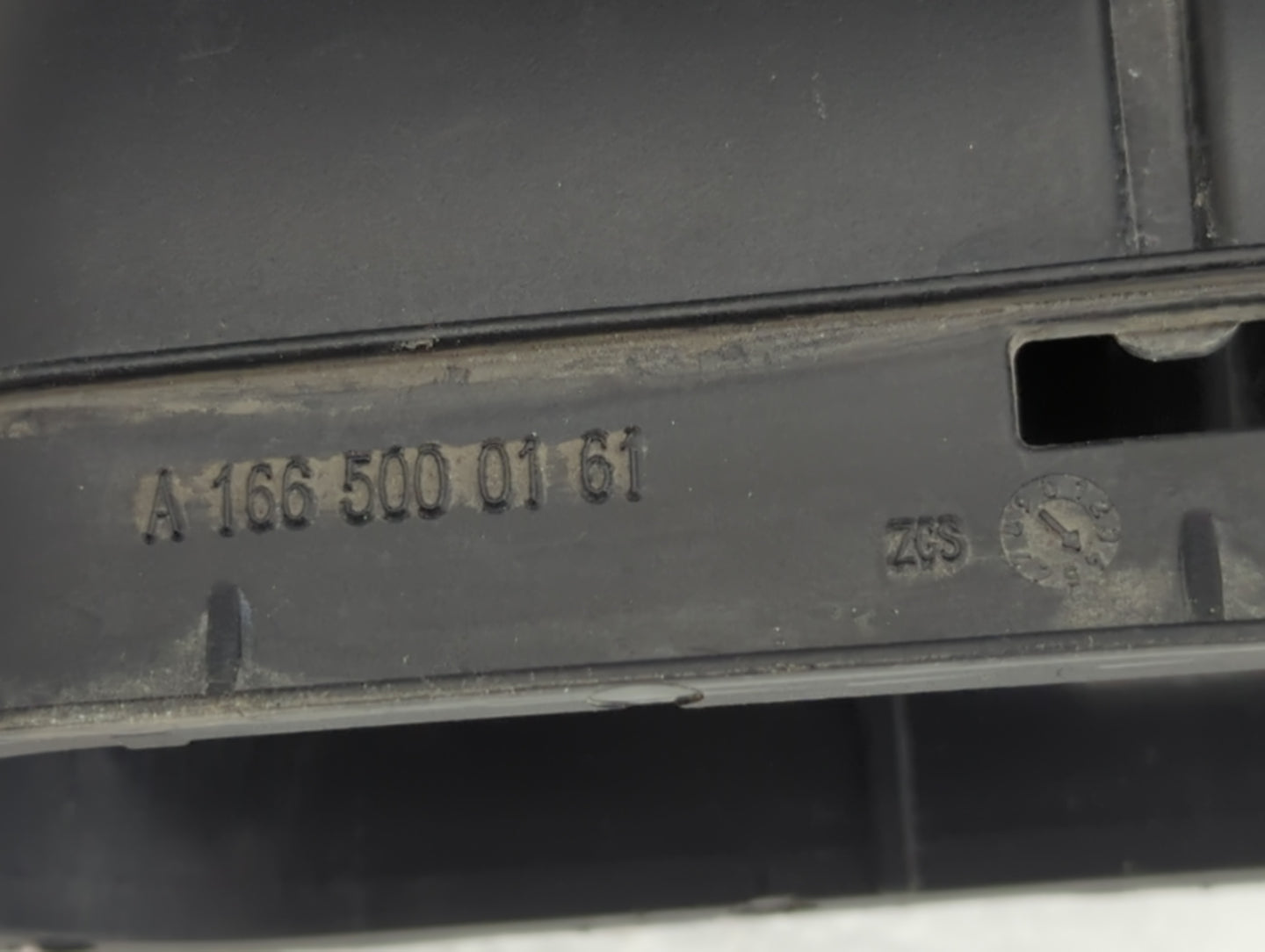 2016 Mercedes-benz E400 Engine Cover - Oemusedautoparts1.com