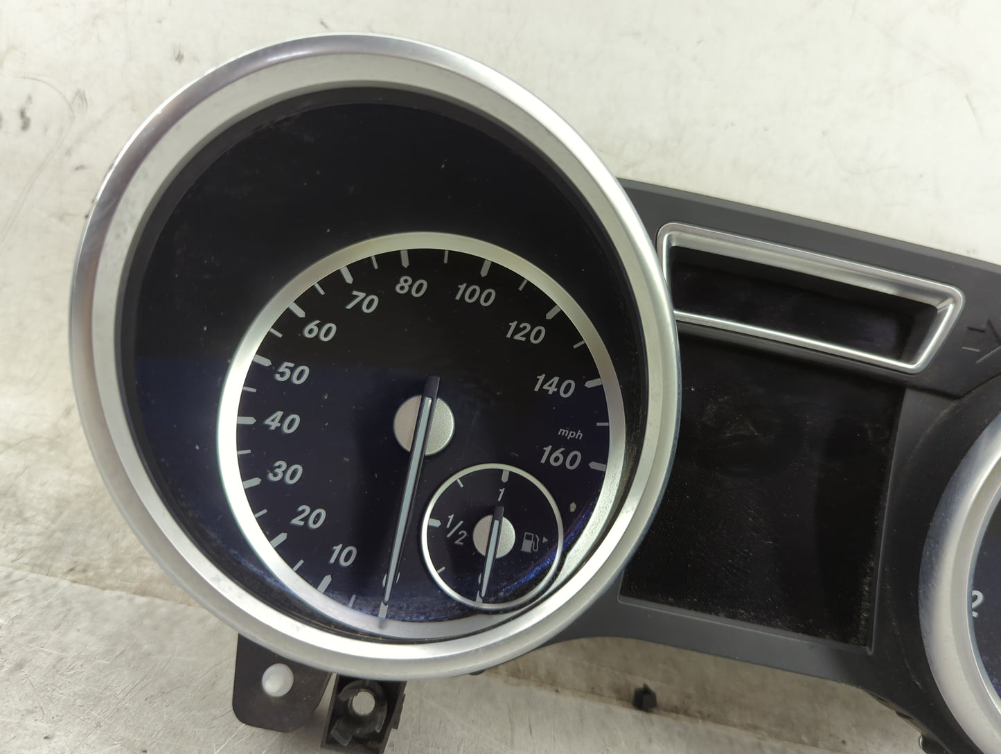 2016 Mercedes-Benz Gl-Class Instrument Cluster Speedometer Gauges P/N:A1669008614 0263683421, A1669012605 Miles:48K Fits Fit