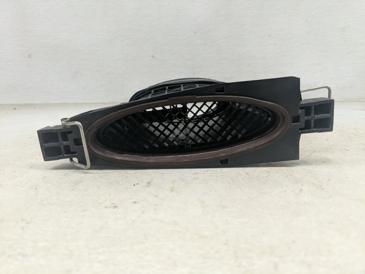 2016 Mercedes-benz Gl350 Air Cleaner Intake Duct Hose Tube - Oemusedautoparts1.com