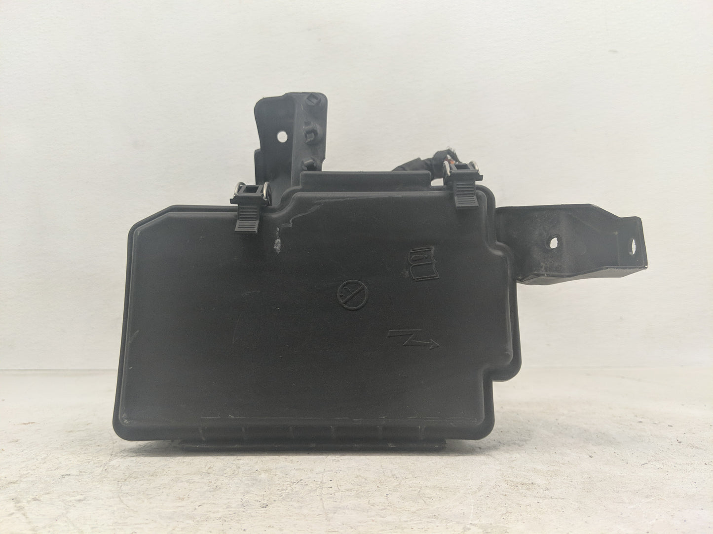 2013-2016 Mercedes-Benz Gl450 Fusebox Fuse Box Panel Relay Module P/N:18567321 Fits Fits 2013 2014 2015 2016 OEM Used Auto P