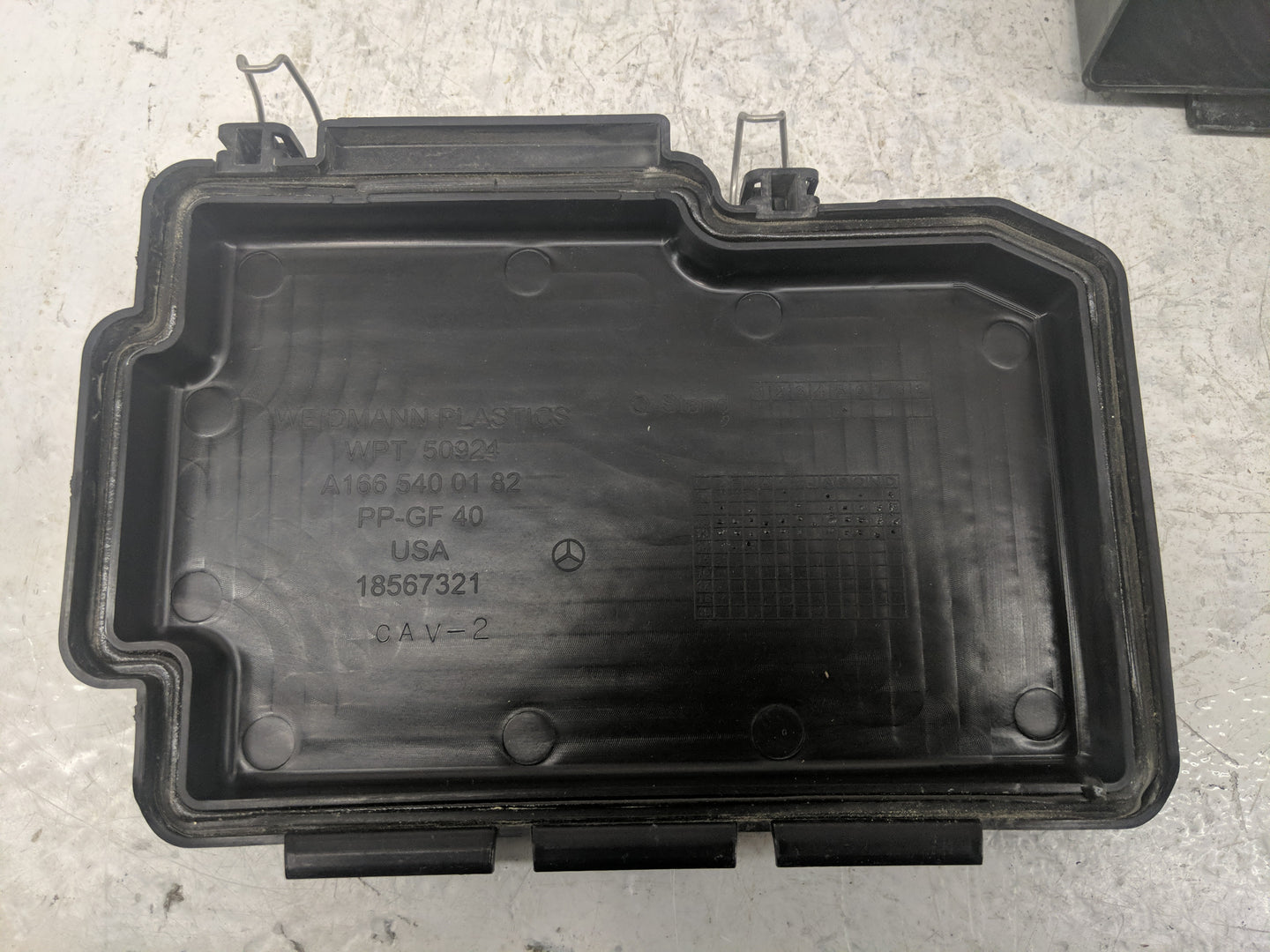 2013-2016 Mercedes-Benz Gl450 Fusebox Fuse Box Panel Relay Module P/N:18567321 Fits Fits 2013 2014 2015 2016 OEM Used Auto P