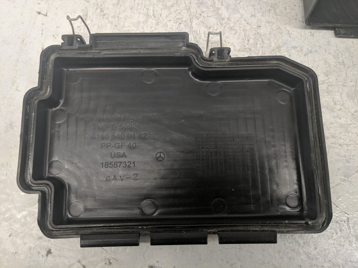 2013-2016 Mercedes-Benz Gl450 Fusebox Fuse Box Panel Relay Module P/N:18567321 Fits Fits 2013 2014 2015 2016 OEM Used Auto P